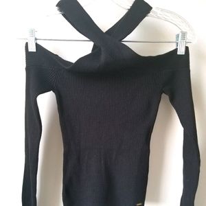 Off the shoulder sweater / longsleeve